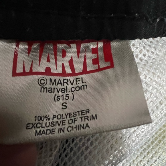 Marvel Comics Avengers Lined Swim Trunks - Men Small - Picture 5 of 6